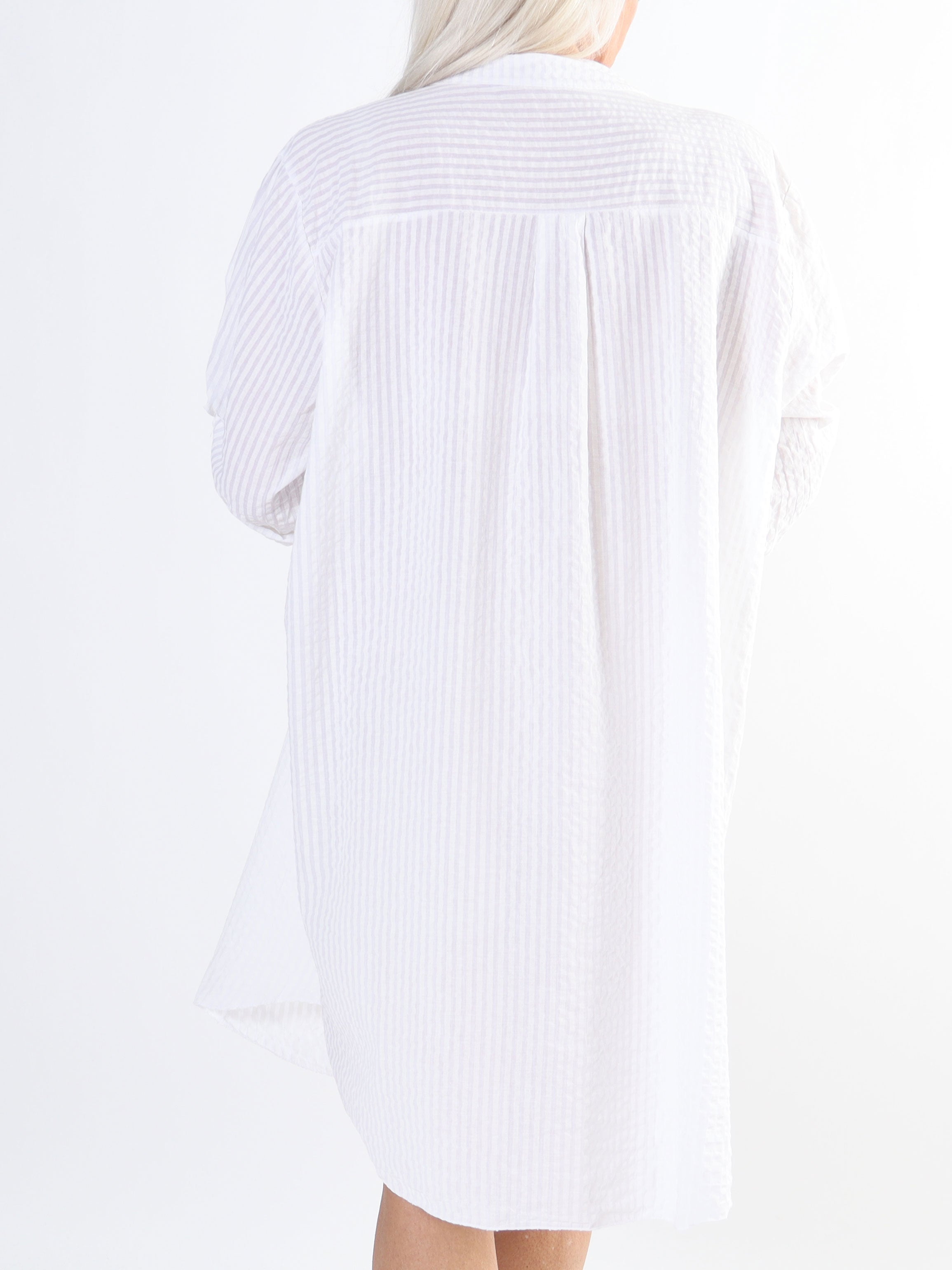 Carmina - Stribet plus size skjorte i bomuld med lommer